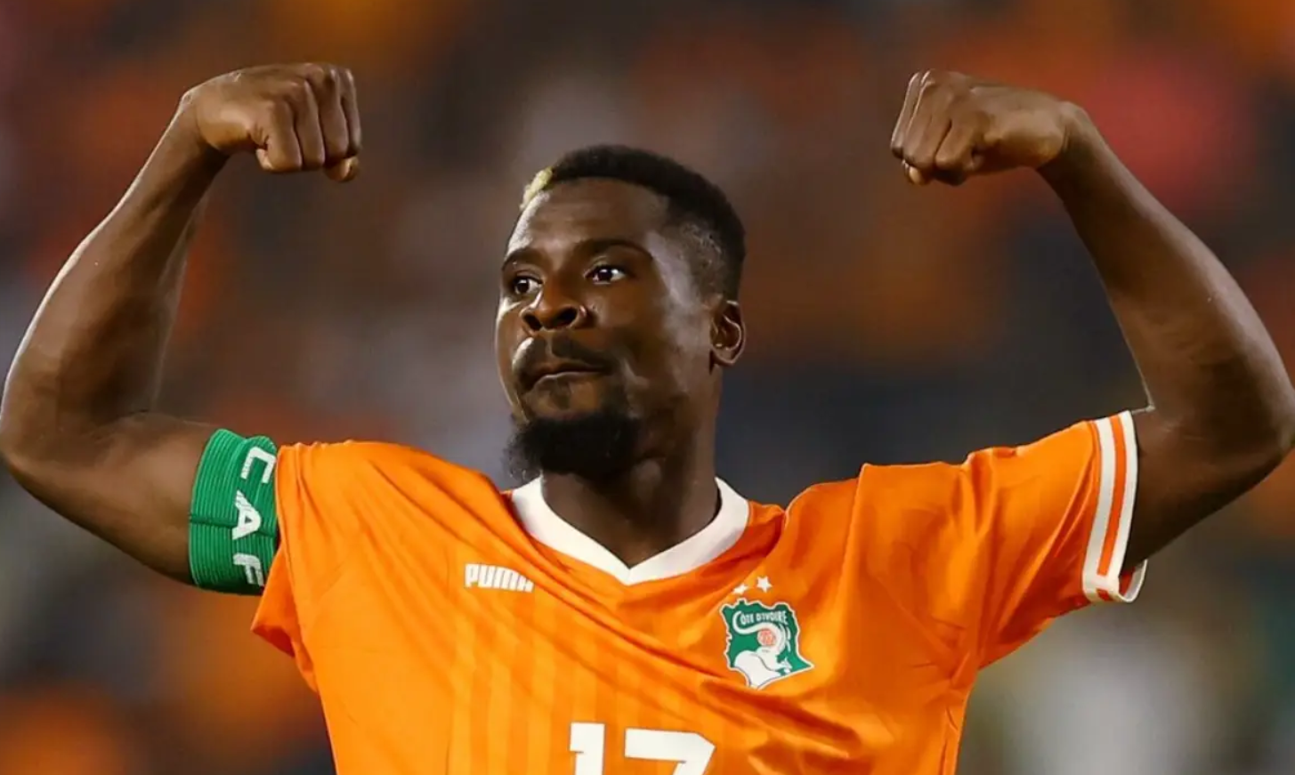 塞内加尔完胜西班牙，阿什拉夫扛起全队