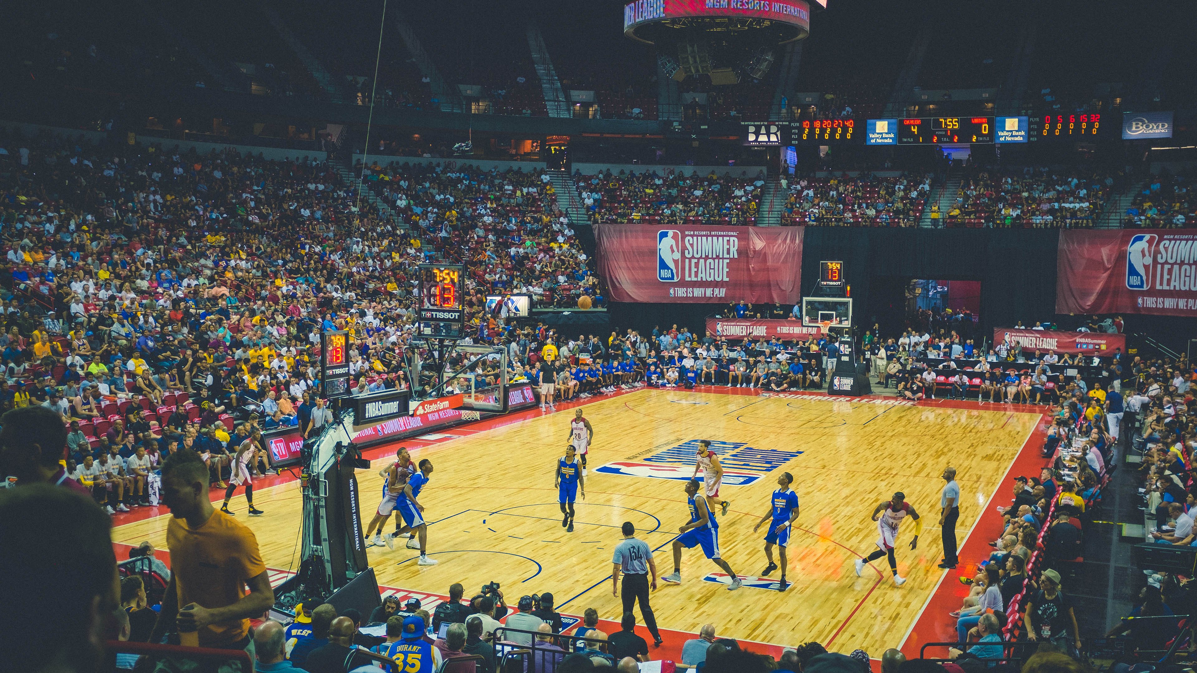 澳大利亚冲垮罗马，卡瓦哈尔成为关键先生