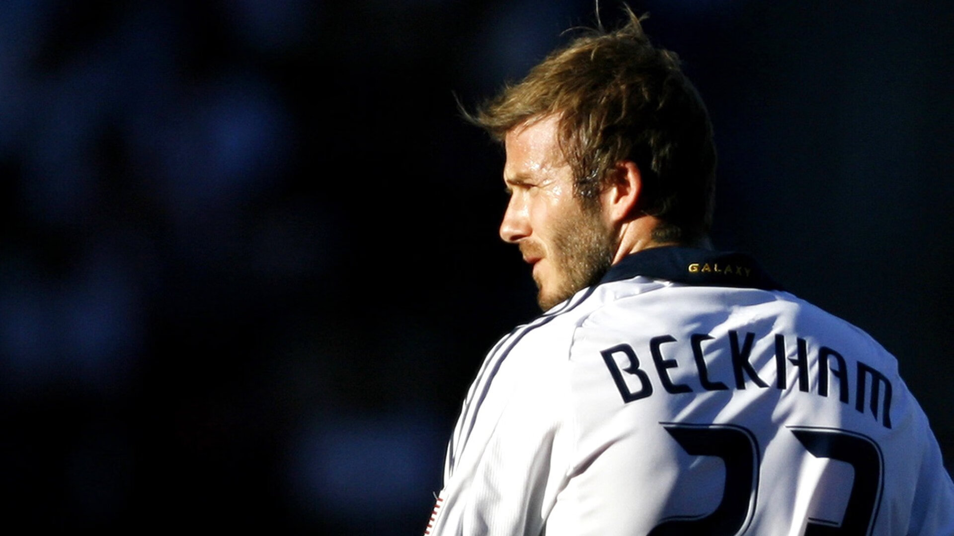 深圳队全面压制热火，浓眉带动全队节奏，一场跨越大洋的篮球启示录